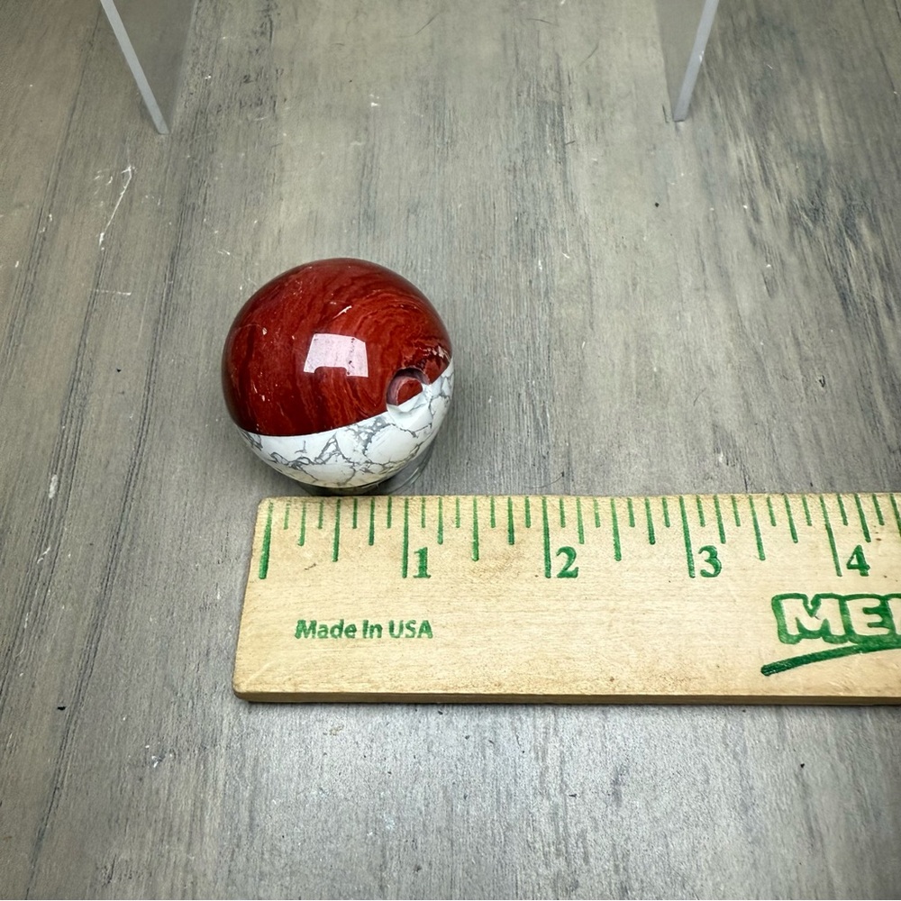 Pokémon Pokeball Howlite & Red Jasper Crystal Stone Sphere Orb - Picture 2 of 7
